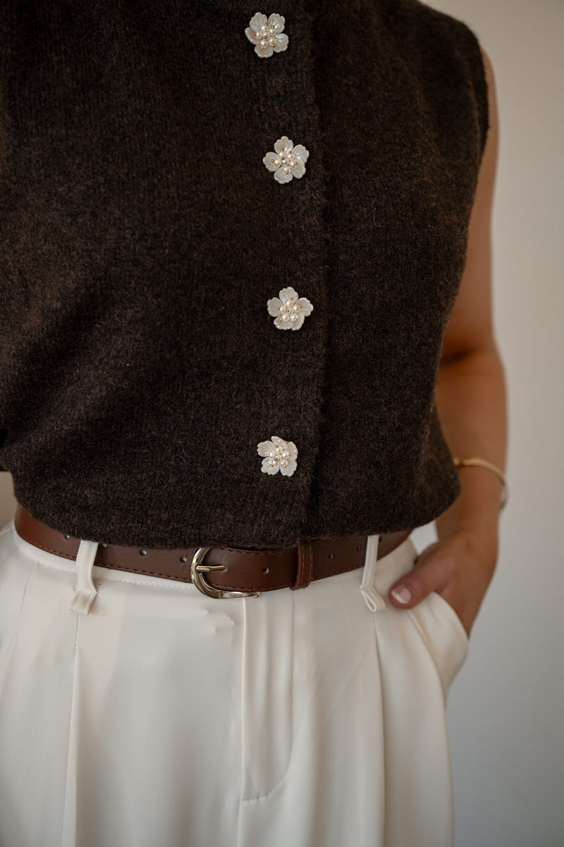 Bloom Top - Brown 
LA V STORE