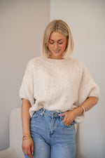 Clara Knit - Beige 
LA V STORE