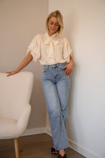 Liora Blouse - Beige
LA V STORE