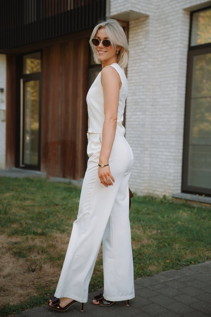 Thyra Pants - Ecru
LA V STORE