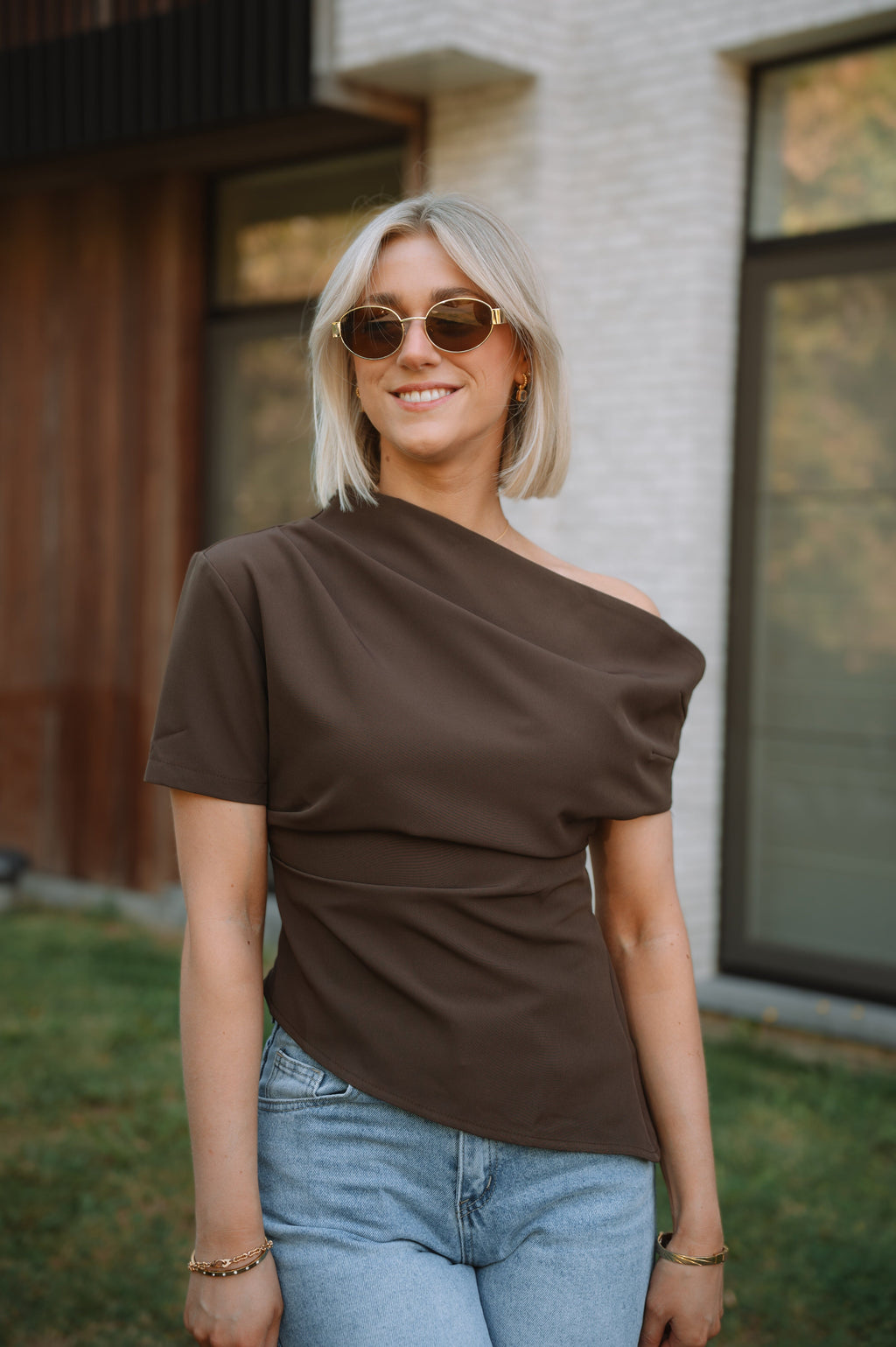 Faye Top - Brown
LA V STORE