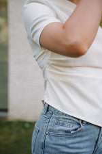Faye Top - White
LA V STORE
