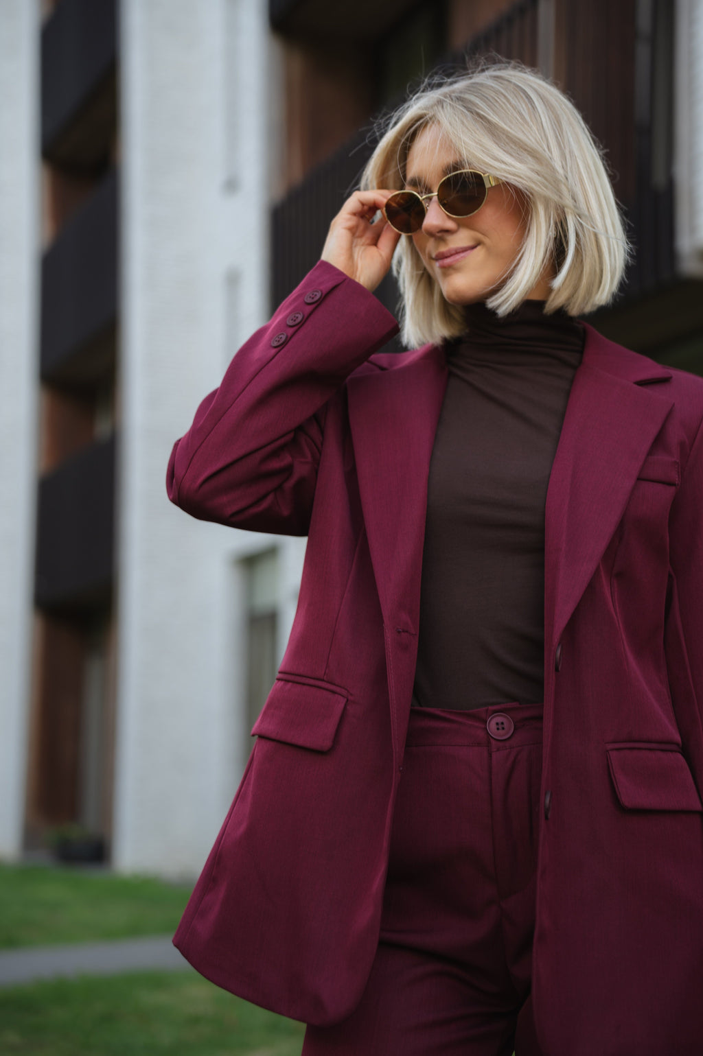 Berry Blazer - Bordeaux 
LA V STORE