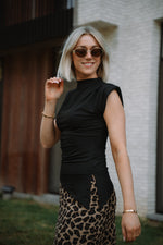 Midnight Top - Black
LA V STORE
