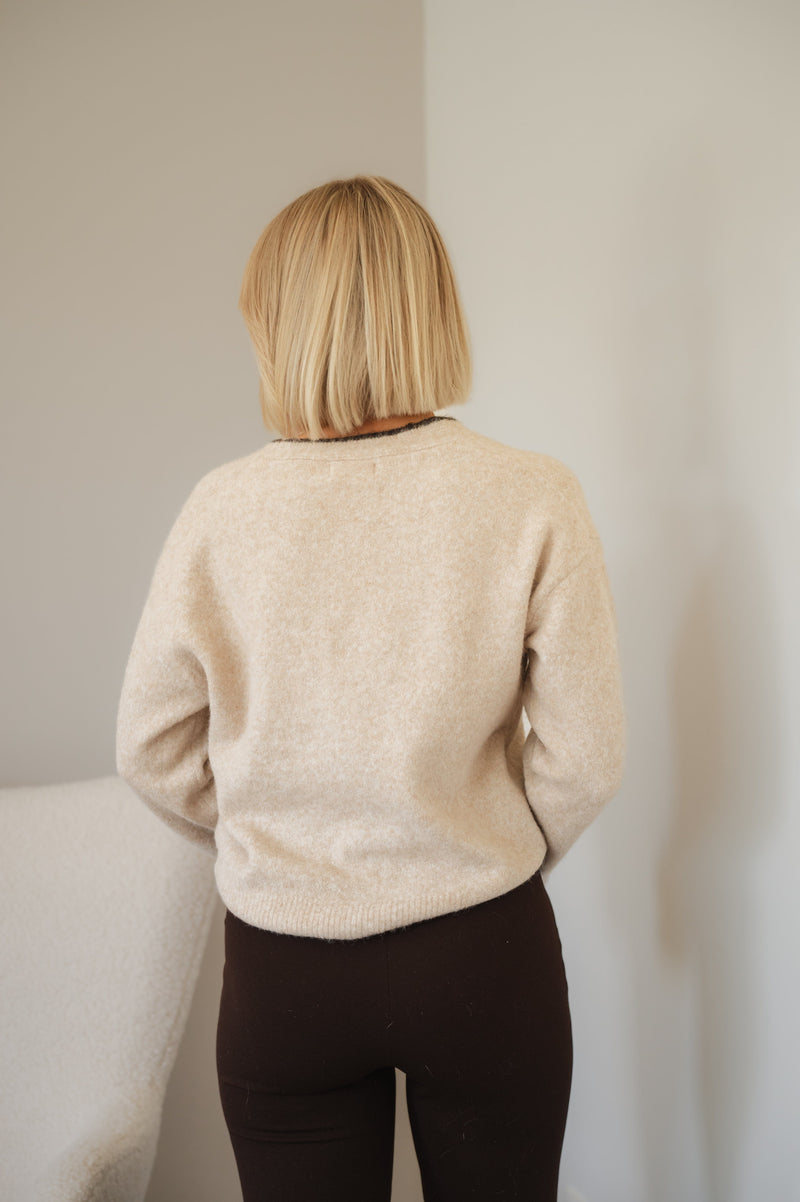 Hazel Knit - Beige
LA V STORE