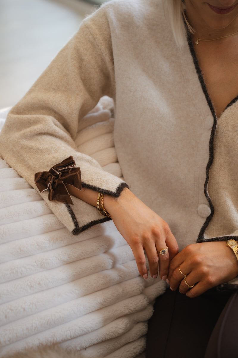 Hazel Knit - Beige
LA V STORE