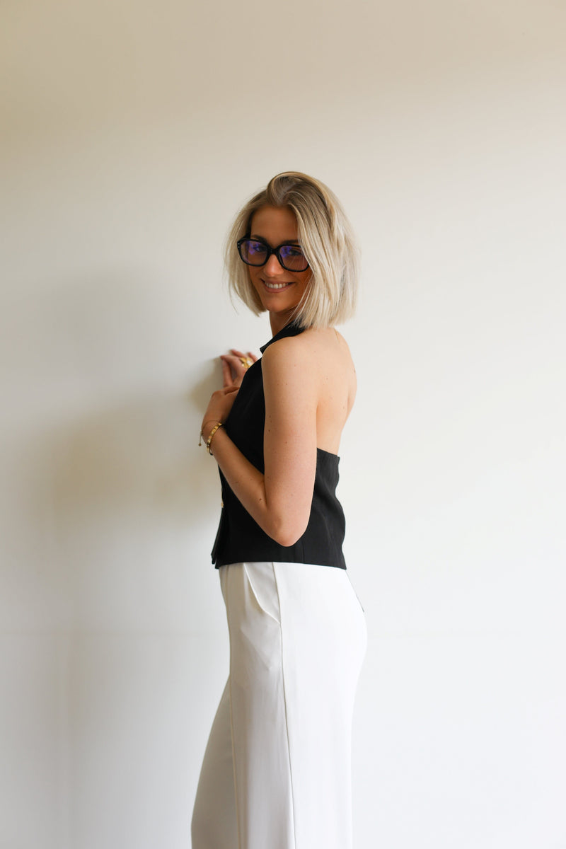 Zara Top - Black
LA V STORE