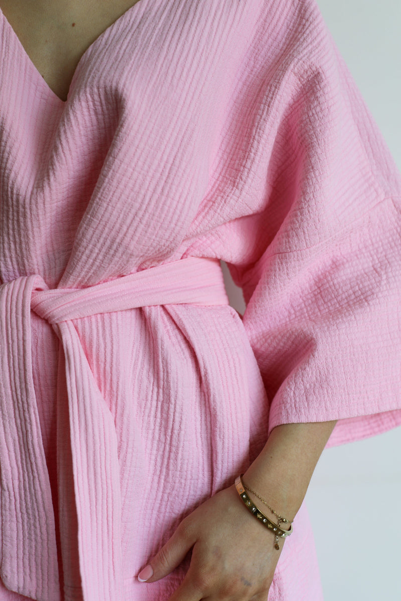 Maya Dress - Pink 
LA V STORE