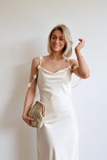 Madeleine Dress - Beige
LA V STORE