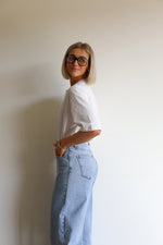 Darlin T-Shirt - White 
LA V STORE