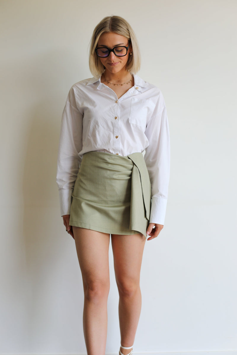 Liv Skort - Olive 
LA V STORE