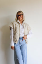 Aimee Shirt - White 
LA V STORE 