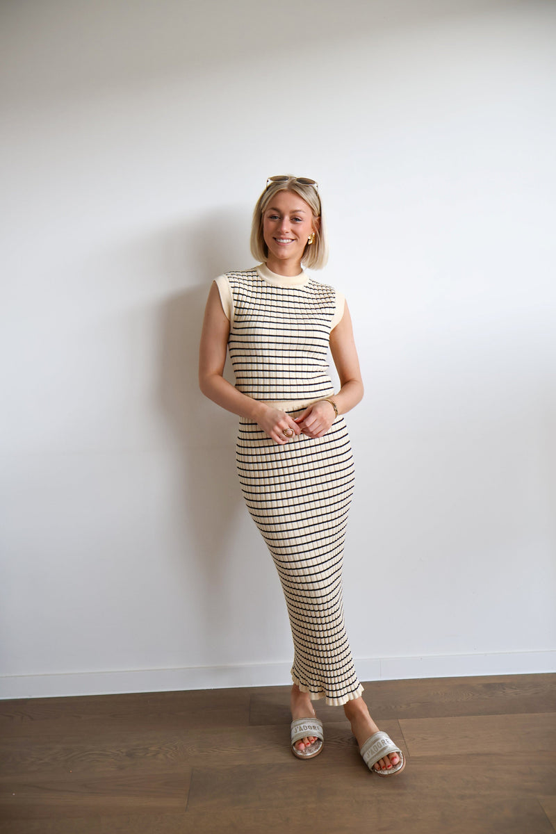 Beatrice Knit Skirt - Beige
LA V STORE