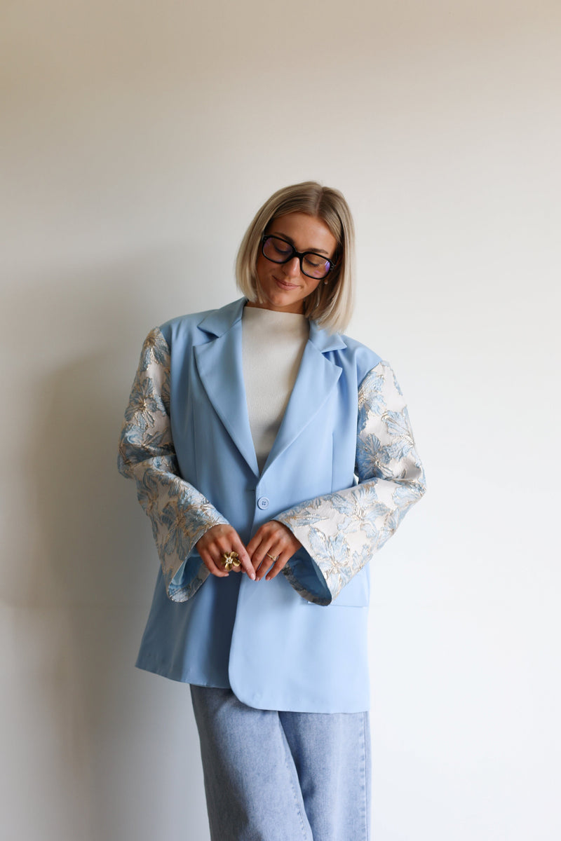 Magalie Blazer - Blue 
LA V STORE