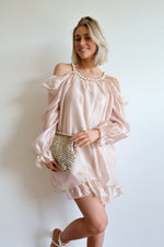 Pearl Dress - Beige
LA V STORE