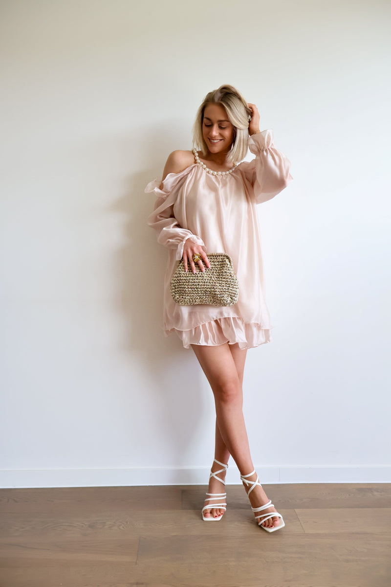Pearl Dress - Beige
LA V STORE