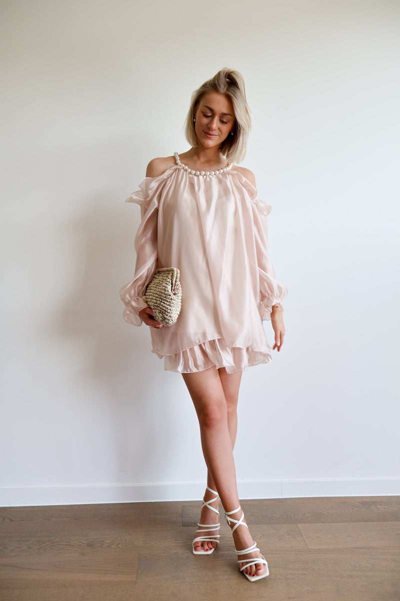 Pearl Dress - Beige
LA V STORE
