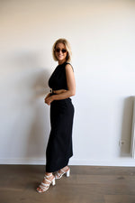 Amara Dress - Black
LA V STORE