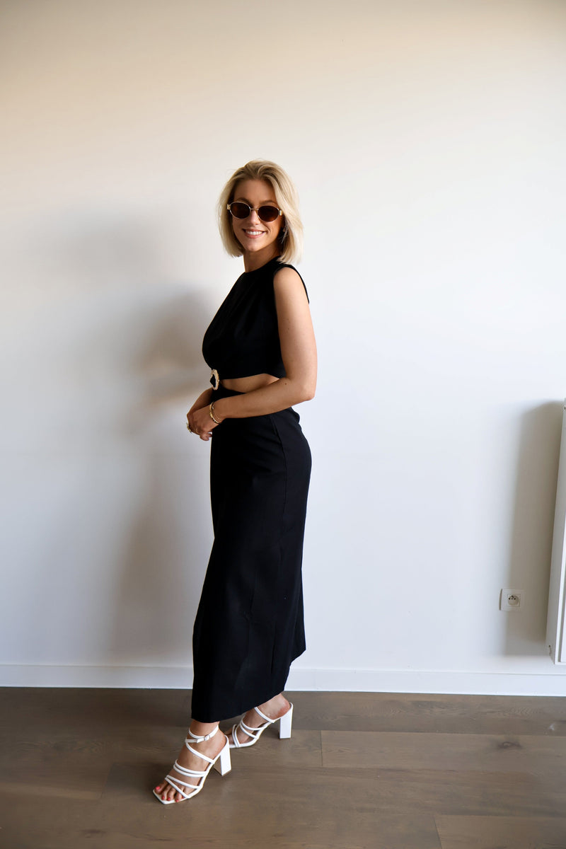 Amara Dress - Black
LA V STORE
