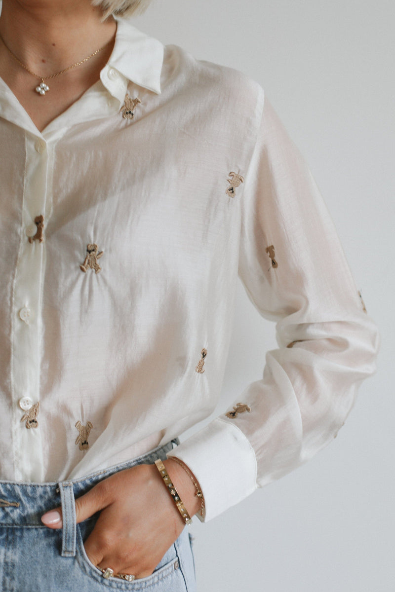 Bear Blouse - White 
LA V STORE