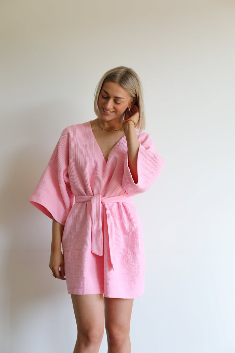 Maya Dress - Pink 
LA V STORE