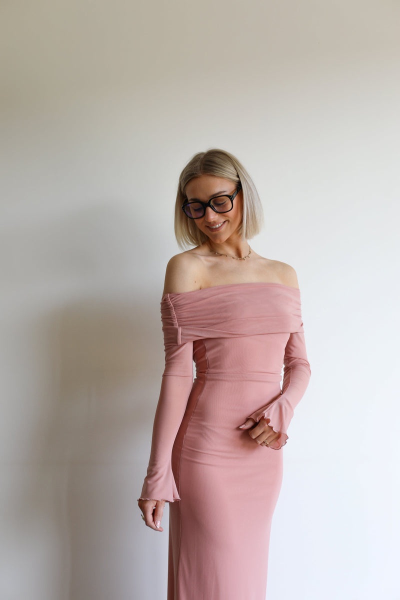 Rosalie Dress - Soft Pink 
LA V STORE