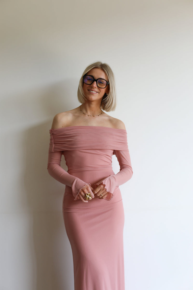 Rosalie Dress - Soft Pink 
LA V STORE