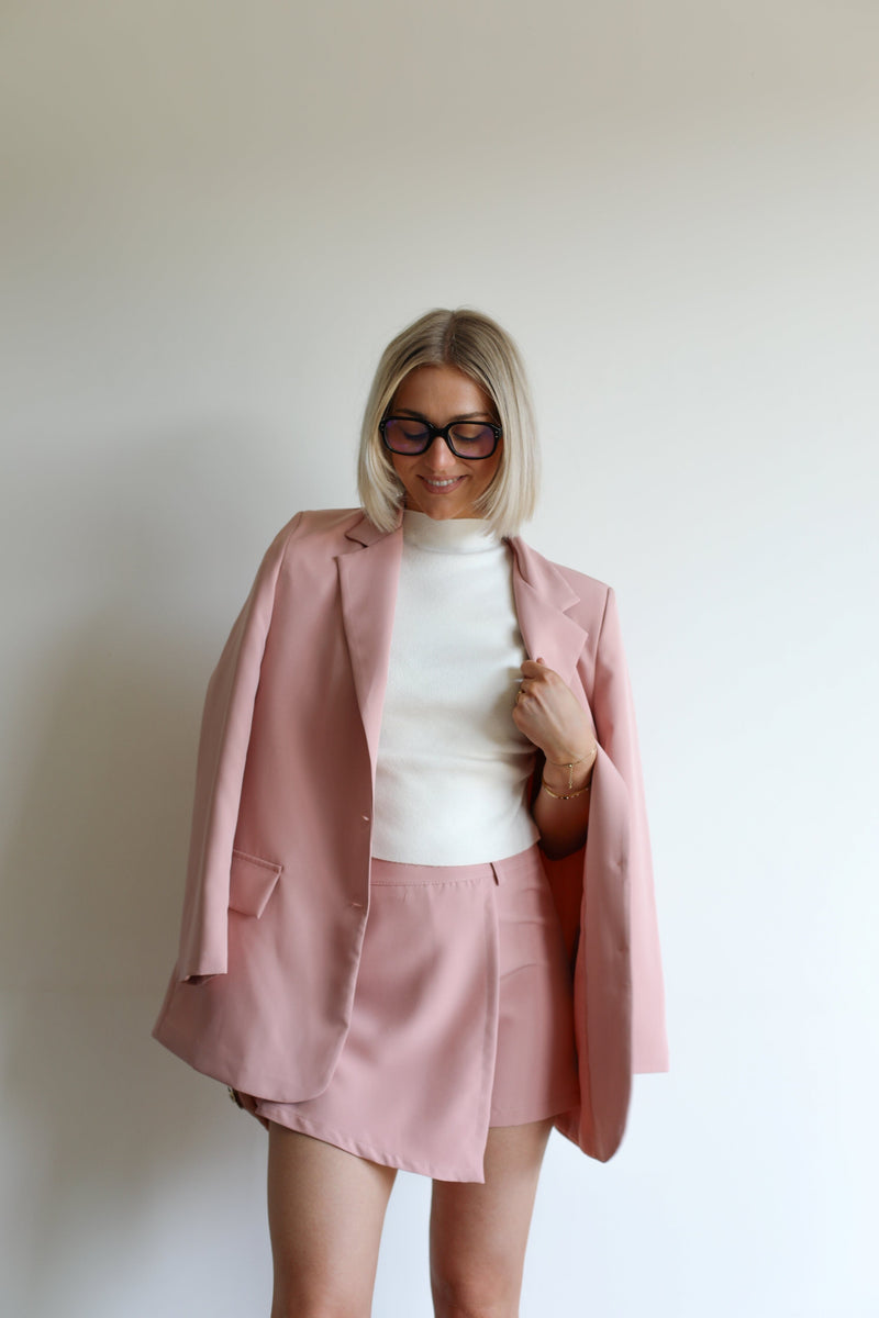 Lotte Skort - Soft Pink
LA V STORE