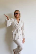 Dune Blazer - Beige 
LA V STORE