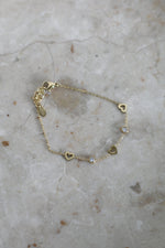 Heart Bracelet - Gold 
LA V STORE