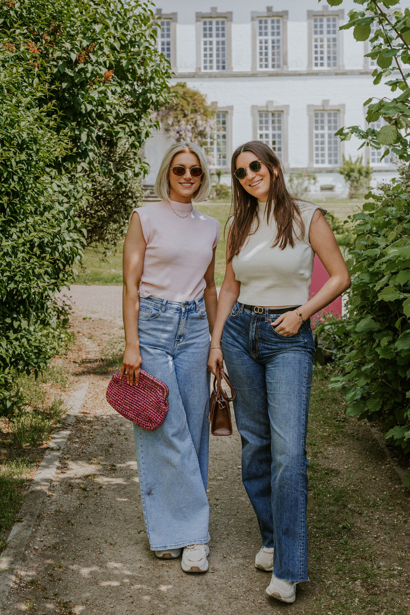 Mimmi Top - Pink
LA V STORE 