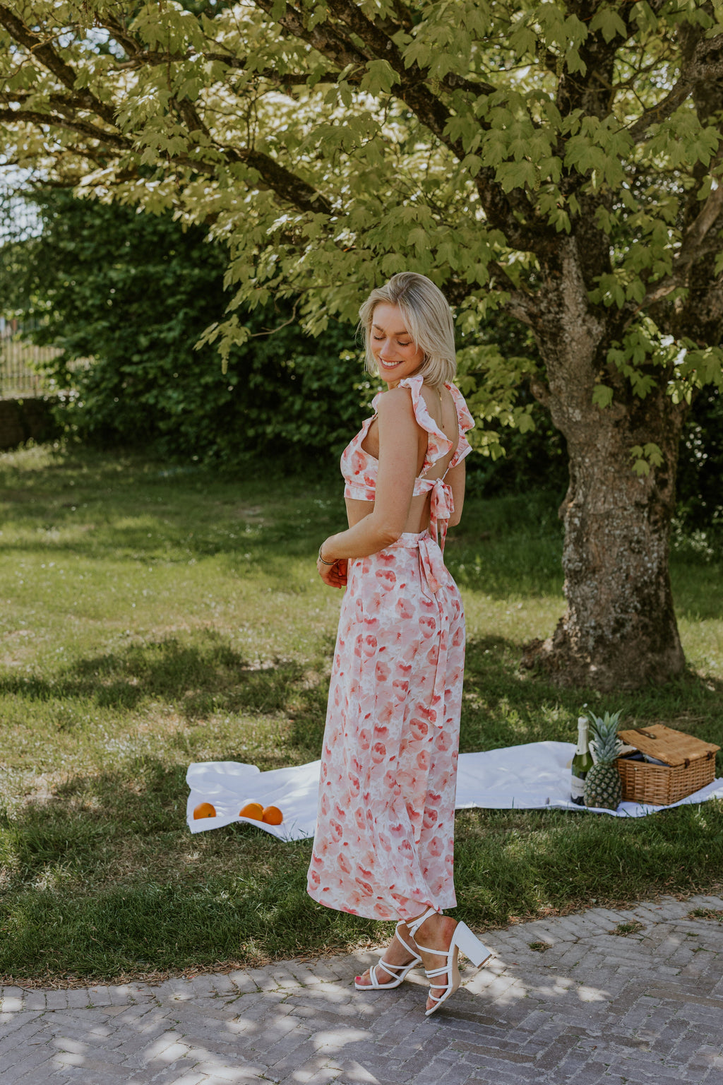 Sandra Wrap Skirt - Apricot
LA V STORE