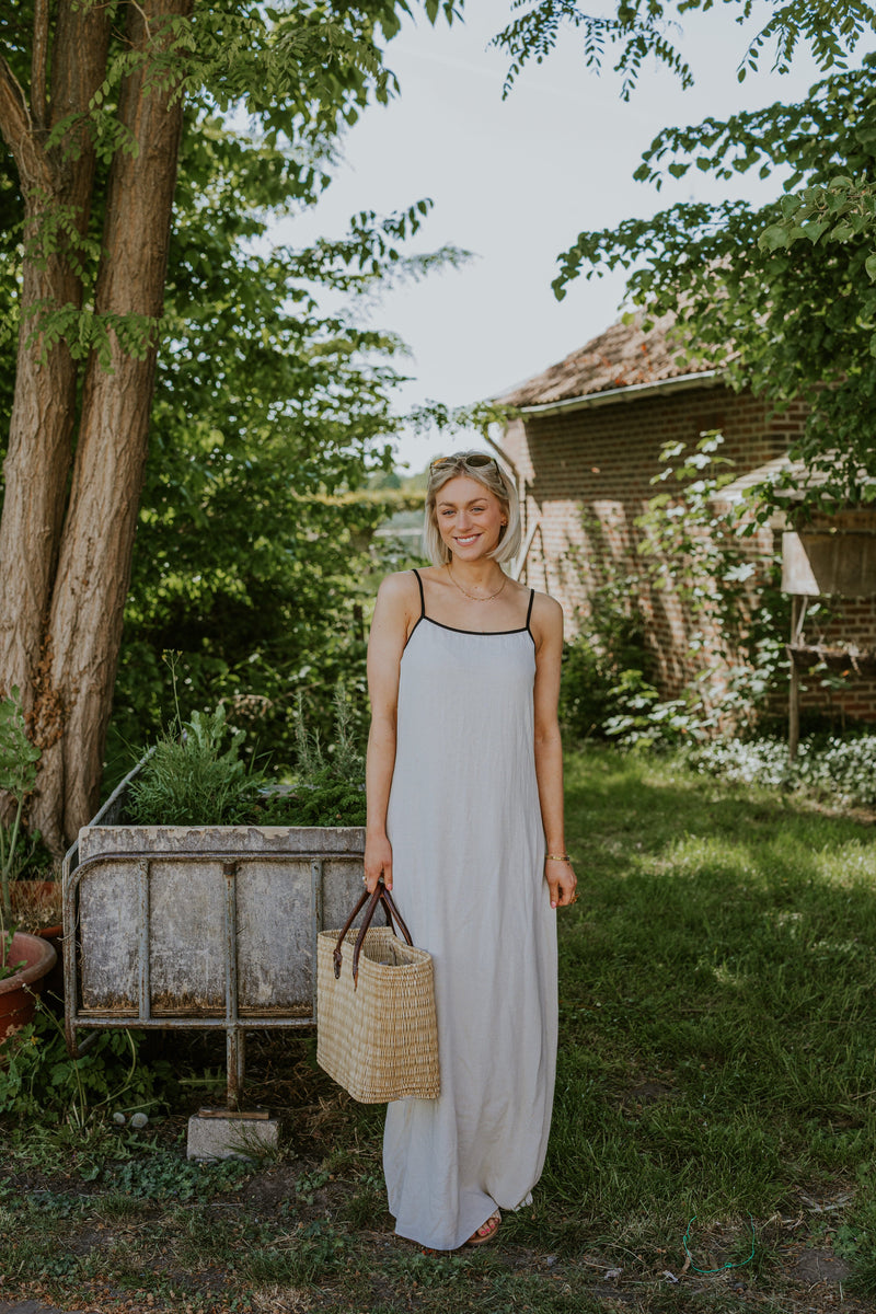 Amanda Linen Dress - Beige
LA V STORE